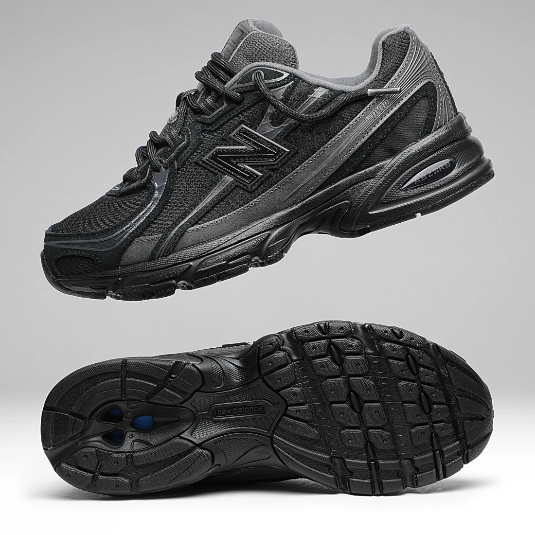 New Balance 2002R Sneakers