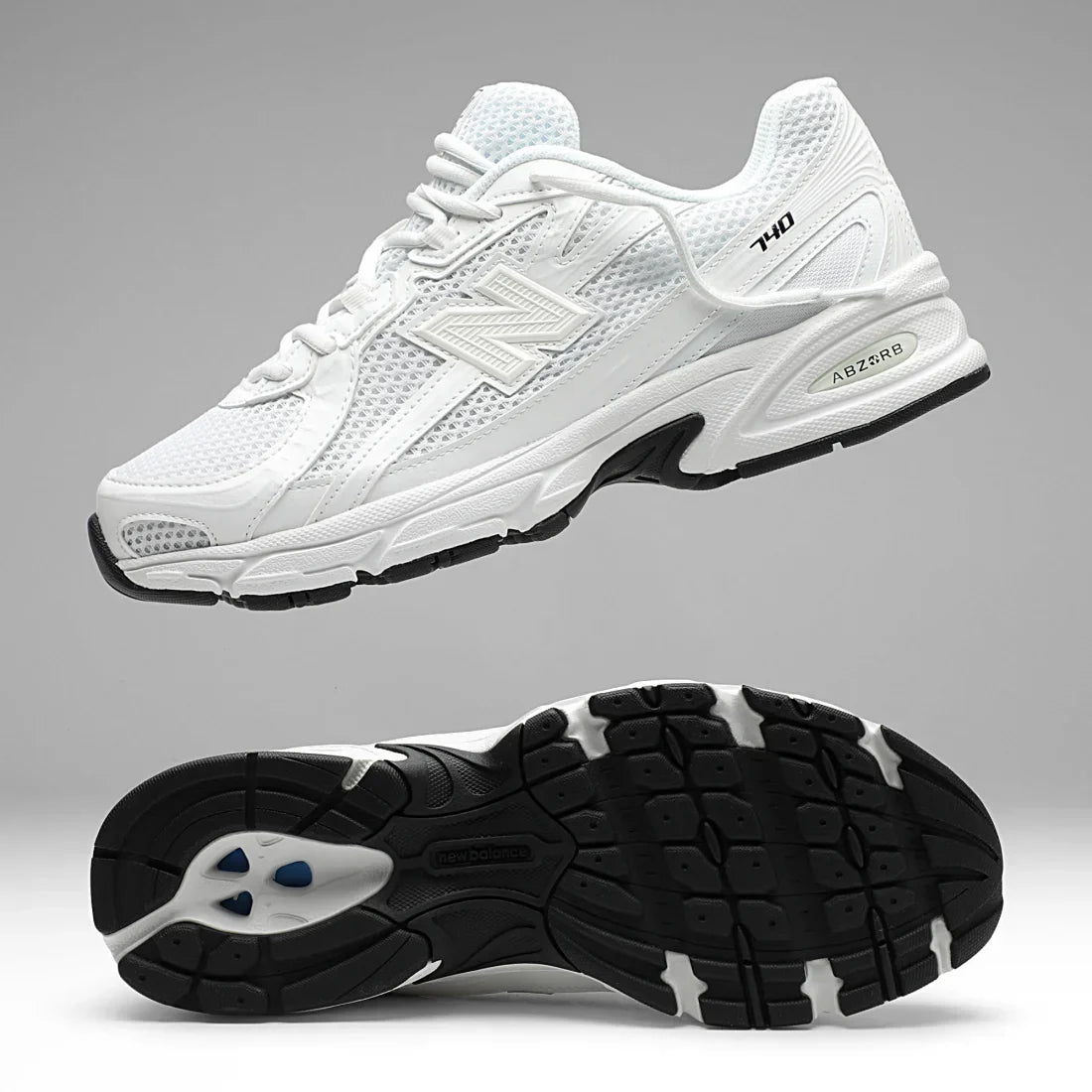 New Balance 2002R Sneakers
