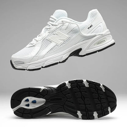 New Balance 2002R Sneakers