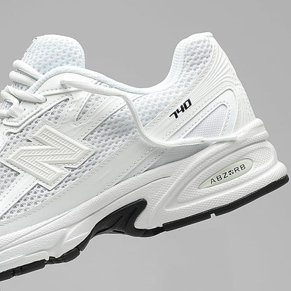 New Balance 2002R Sneakers